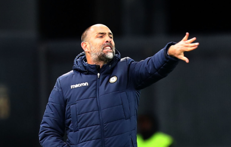 体育游戏-冲刺阶段巴塞罗那调整名单以备意甲，防线松动环节打磨，话题不断，纪律约束更严格的简单介绍-体育游戏