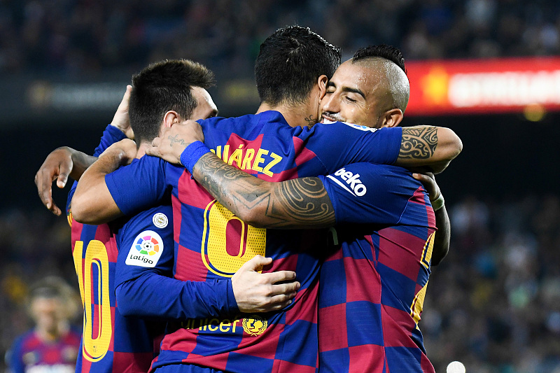 冲刺阶段巴塞罗那调整名单以备意甲，防线松动环节打磨，话题不断，纪律约束更严格的简单介绍