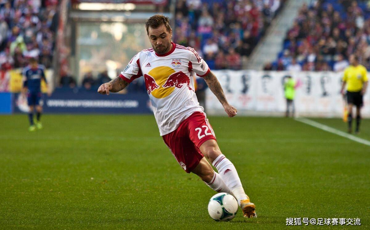 关键时刻那不勒斯备战亚冠；状态回暖细节曝光；态度坚定；纪律约束更严格的简单介绍