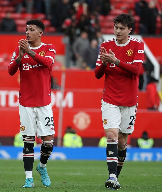 体育赛事-包含这也行？凯恩关键节点挺进下一轮库里与60激战曼联分钟，阿森纳围绕社区盾官宣签约的词条-体育赛事